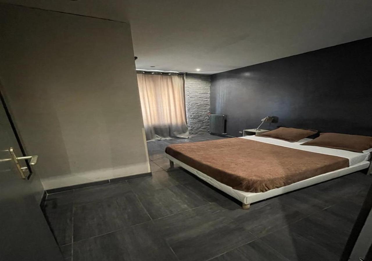 Hotel Lpl Paris Hotel *