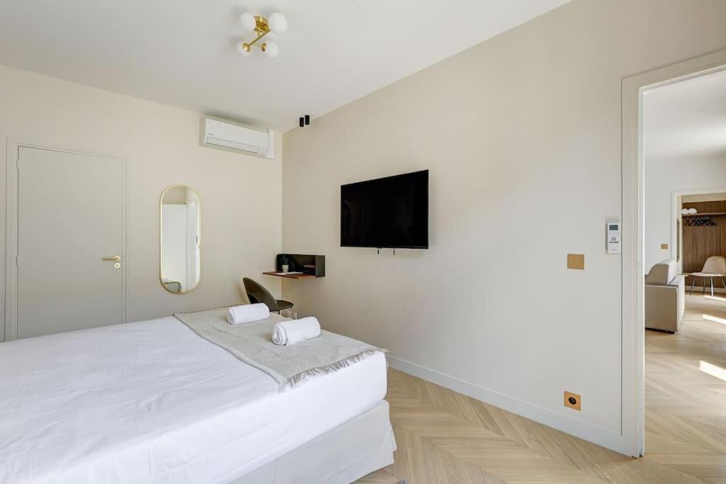 Sublime Champs Elysees 8guests 3bdr