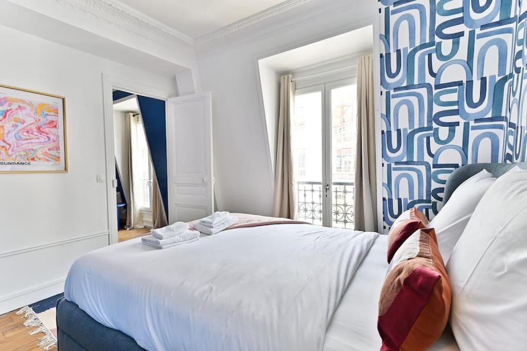 Appartement Paisible Centre De - Bleu Paris