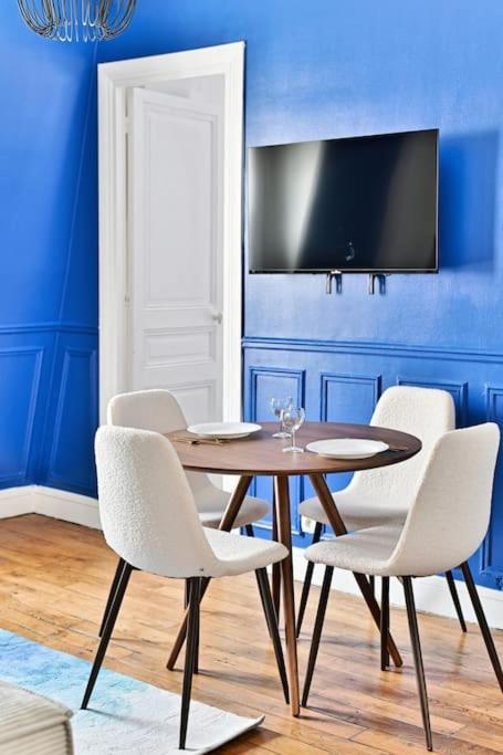 Appartement Paisible Centre De - Bleu *