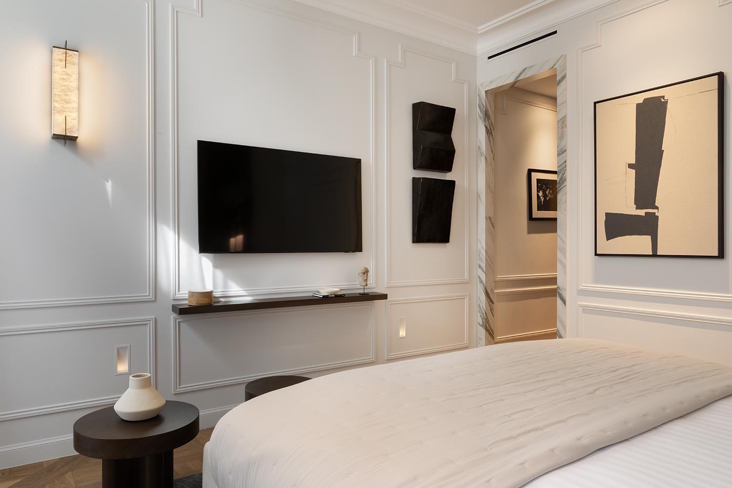 Thelander - Serviced In Champs Elysees