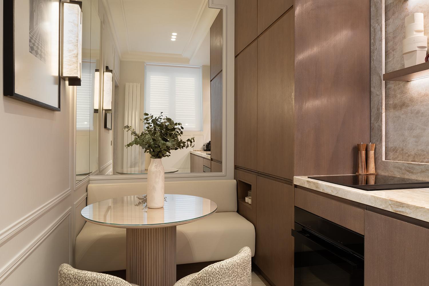 Thelander - Serviced In Champs Elysees Apartment *