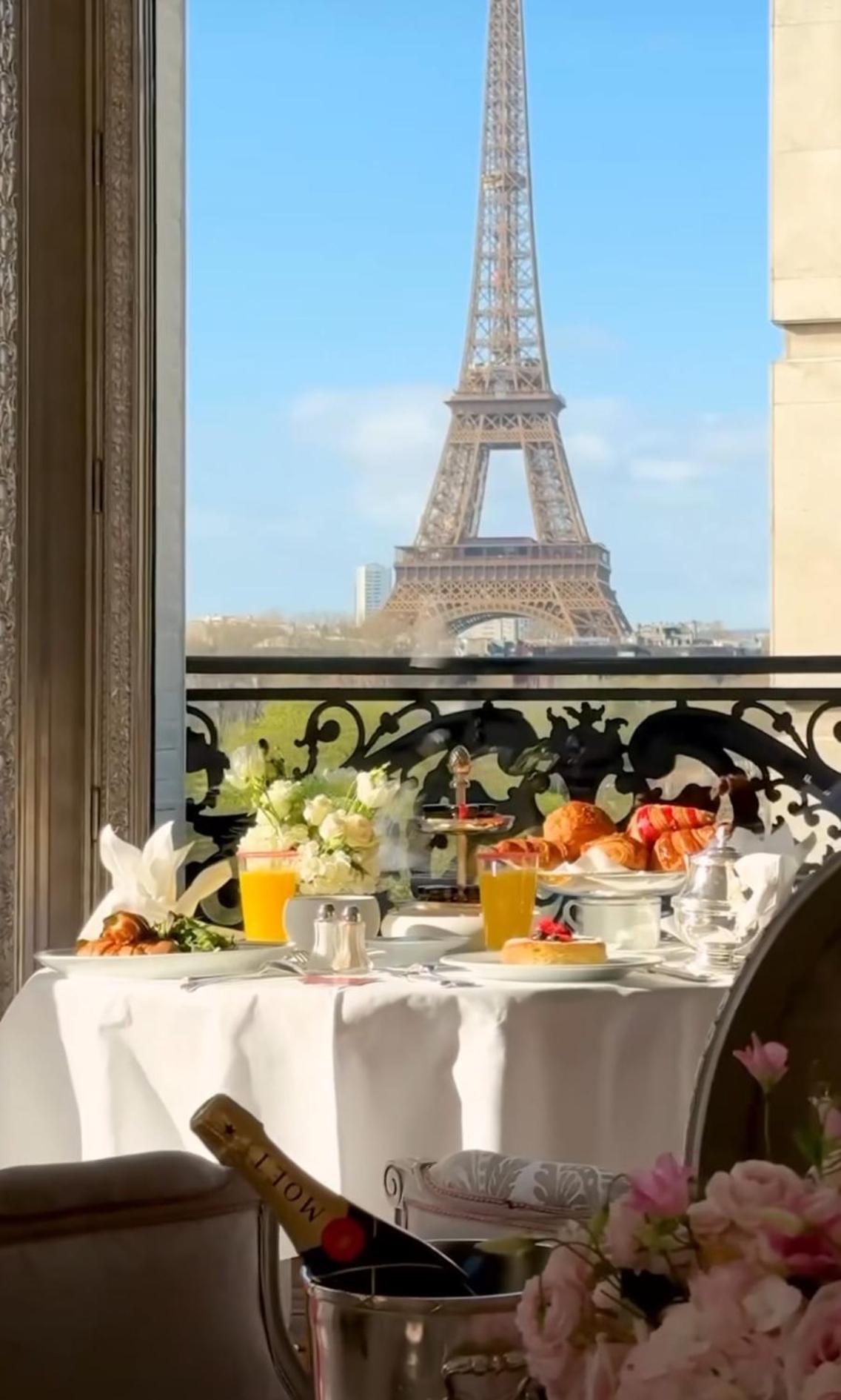 Eiffel Tower / Tour Eiffel Appartement *