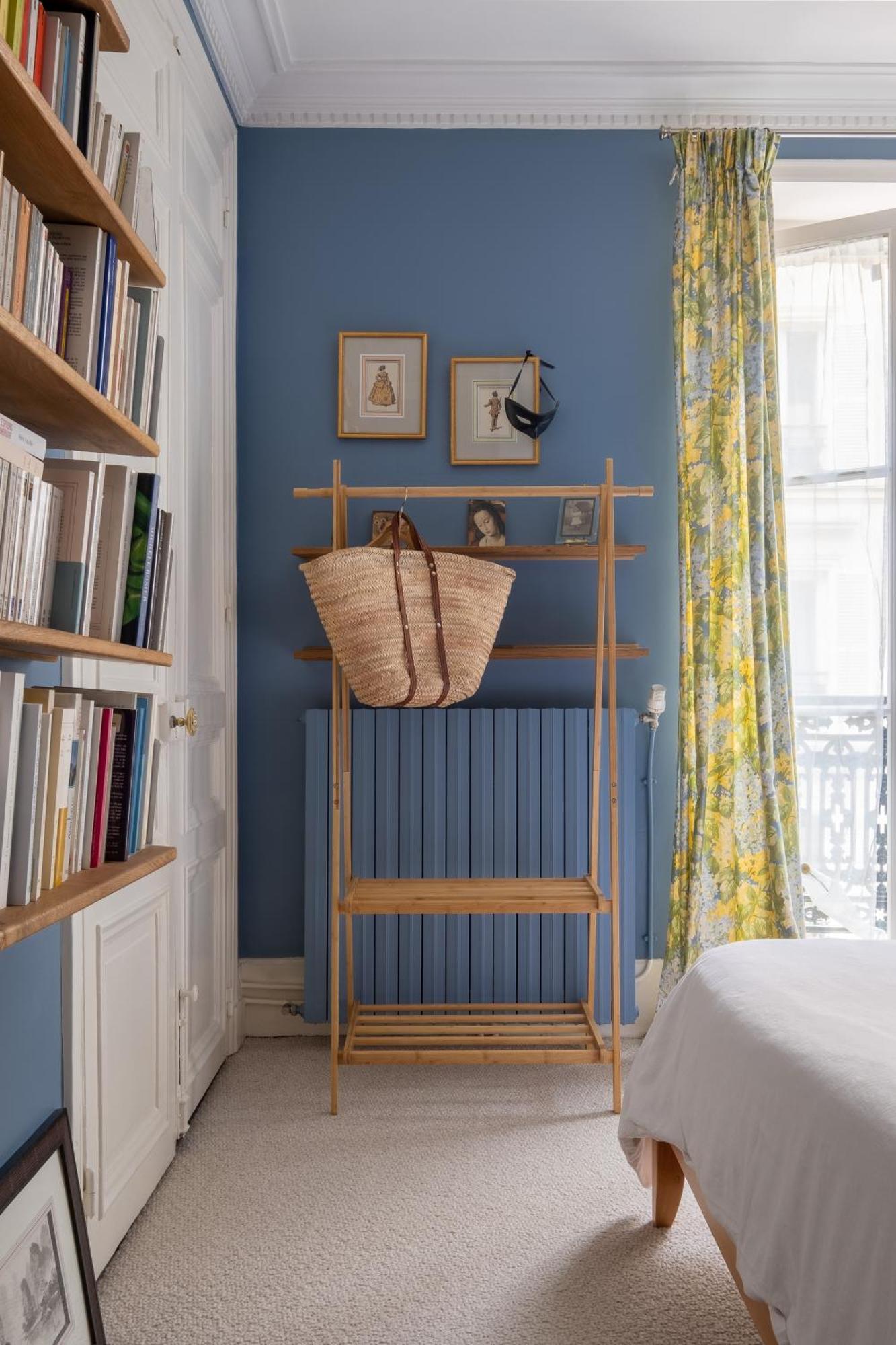 Veeve - Peaches Of Apartment Paris
