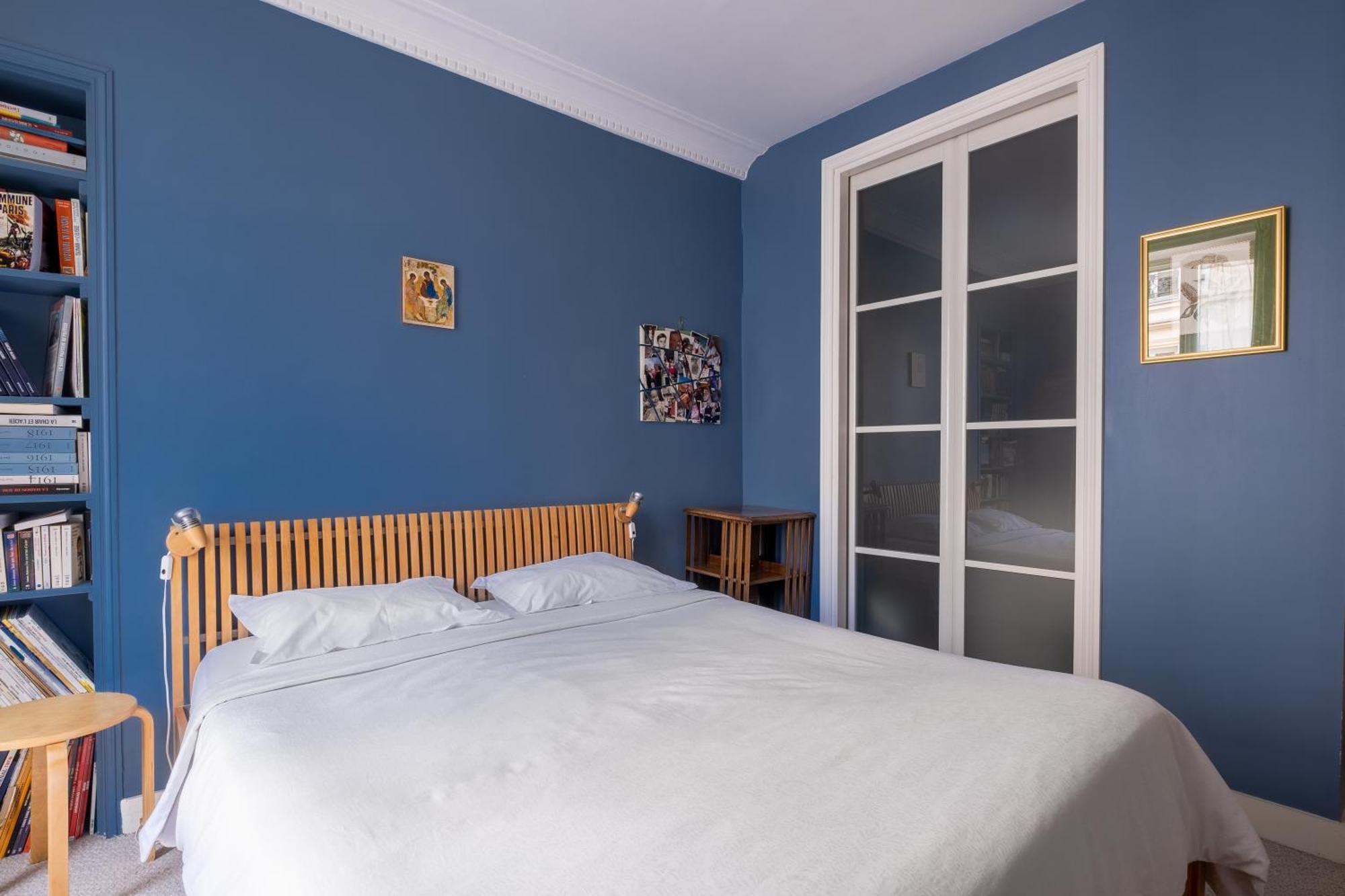 Veeve - Peaches Of Apartment Paris