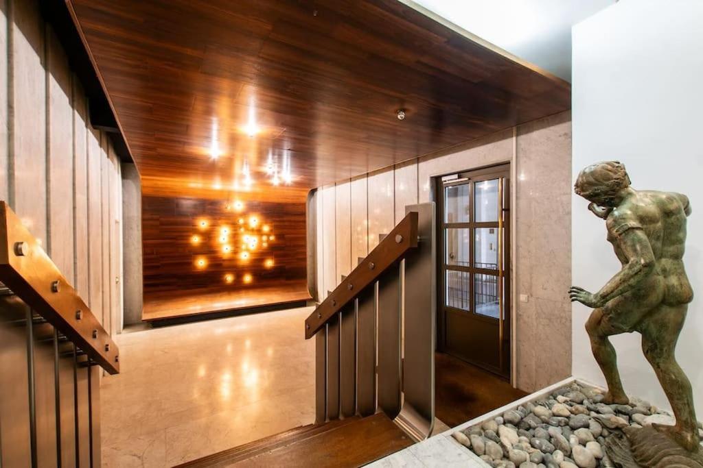 Apartamento De Luxe Avenue Montaigne Paris