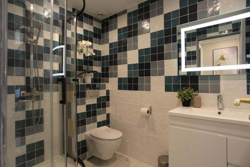 Triplex 250m² 6ch - Clim - Tres Spacieux - Appartement Paris