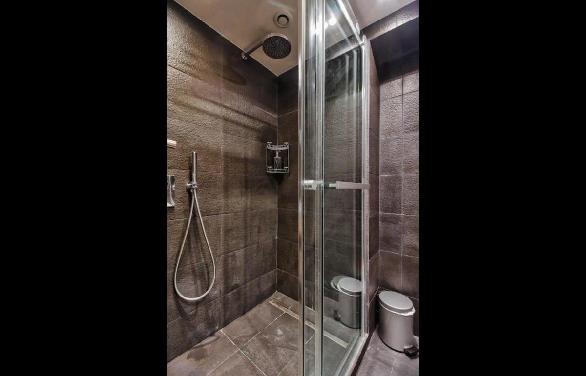 Jardin Prive - Gorgeous 3 Bed House In Le Marais Apartment *