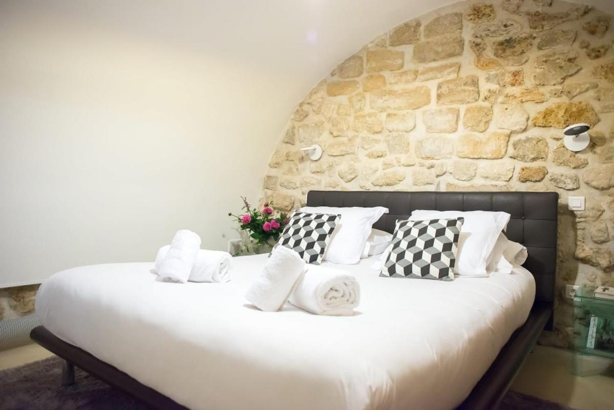 Jardin Prive - Gorgeous 3 Bed House In Le Marais Apartment