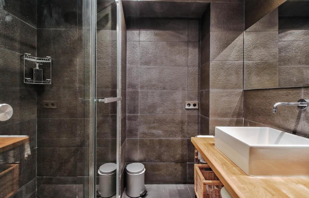 Jardin Prive - Gorgeous 3 Bed House In Le Marais Apartment