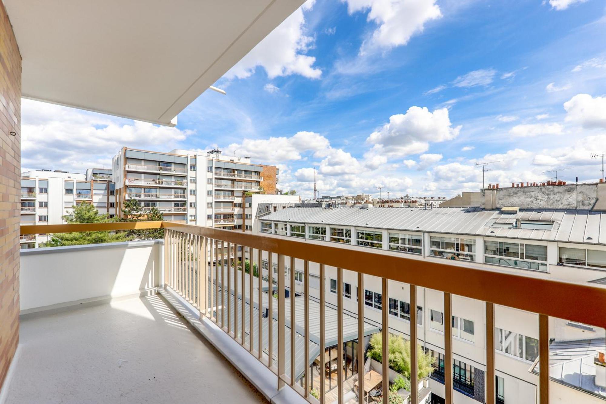Avec Balcon Quartier Branche Appartement