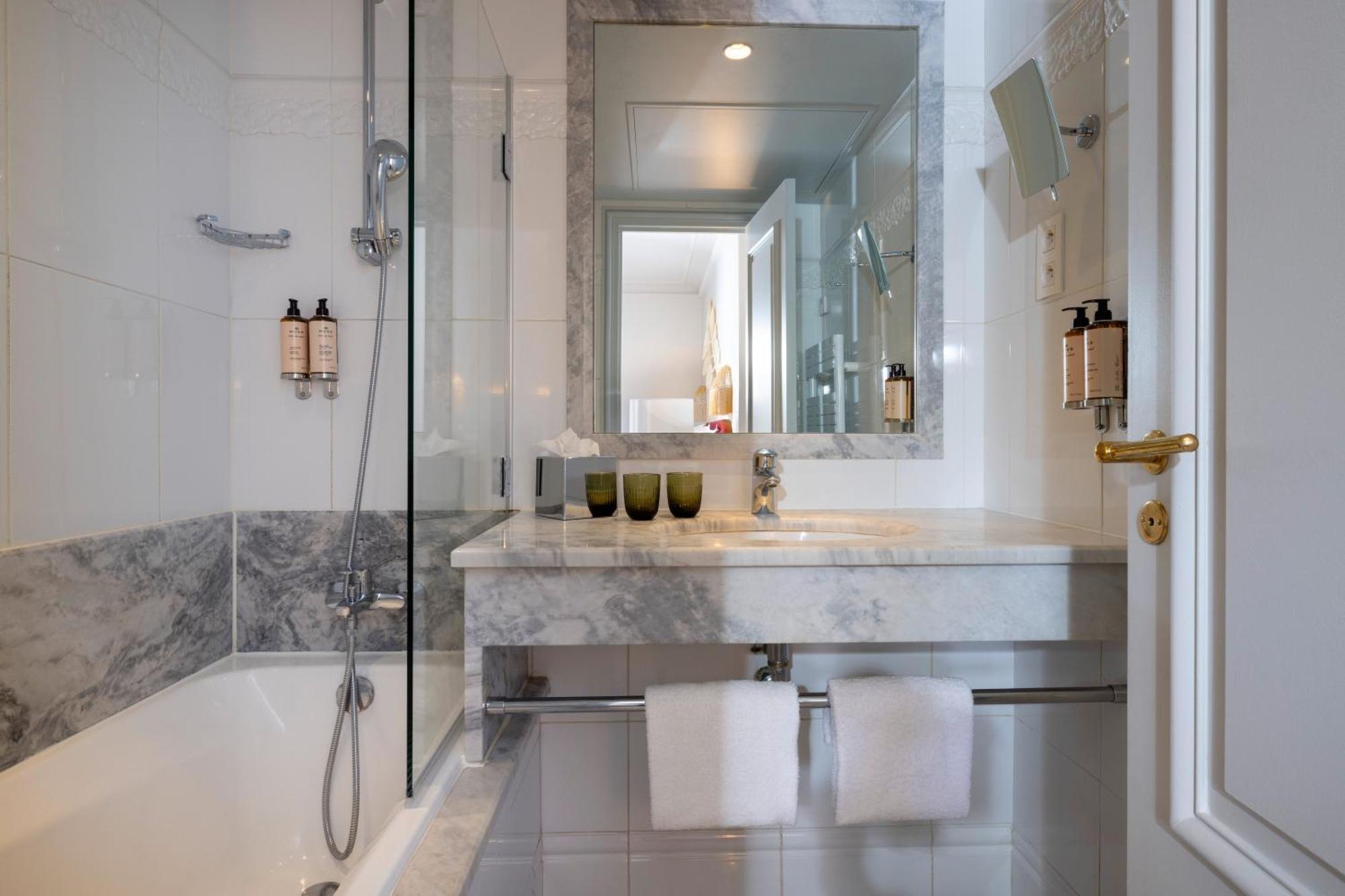 Le Lavoisier & Spa 4* Paris