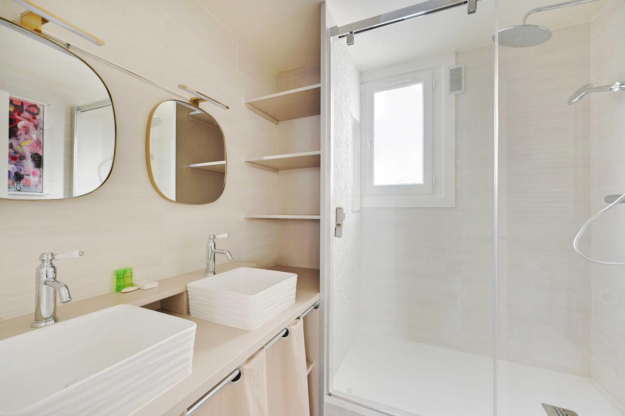 Apartment Beautiful 2br - 4p Republique Temple