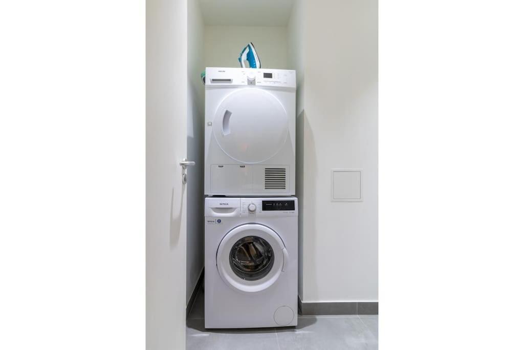 Apartment B2#two Bedrooms#champs Elysees#arc De Triomphe#ac Paris