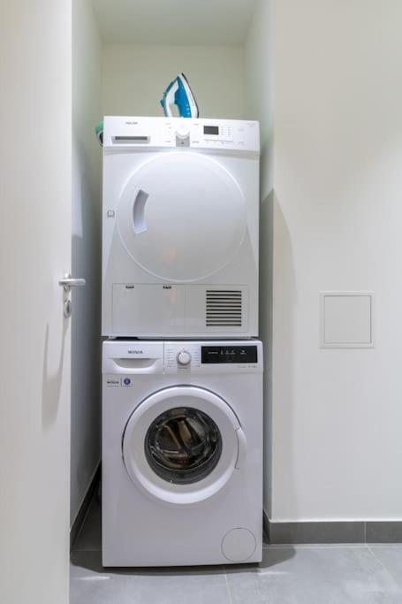 B2#two Bedrooms#champs Elysees#arc De Triomphe#ac