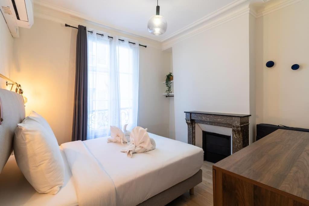 B2#two Bedrooms#champs Elysees#arc De Triomphe#ac Paris