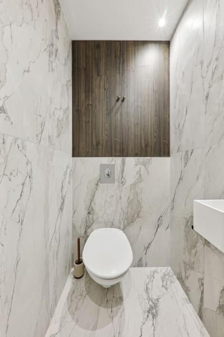 De Luxe Et Elegant Apartment *