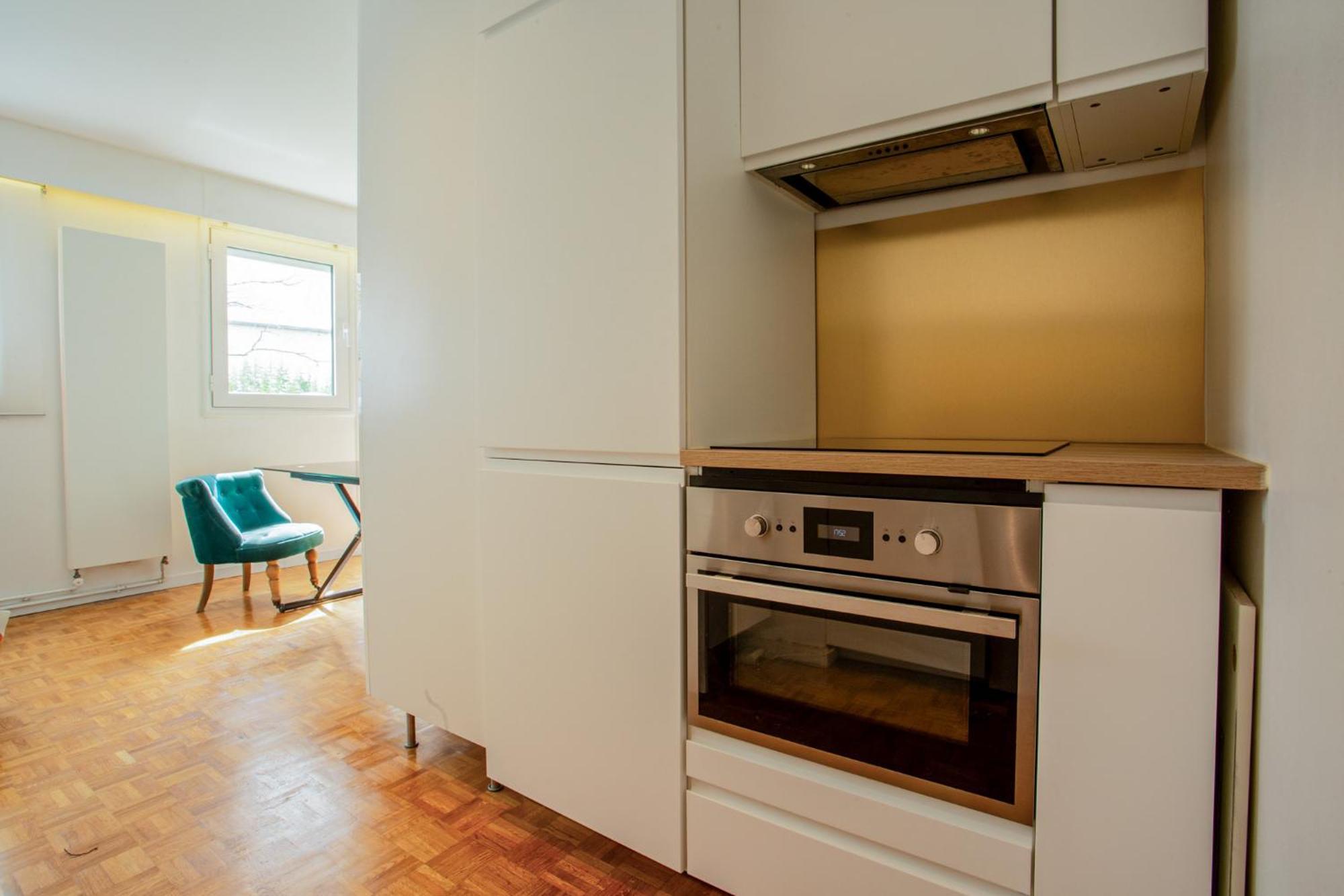 Elegant Escape In 14th Appartement