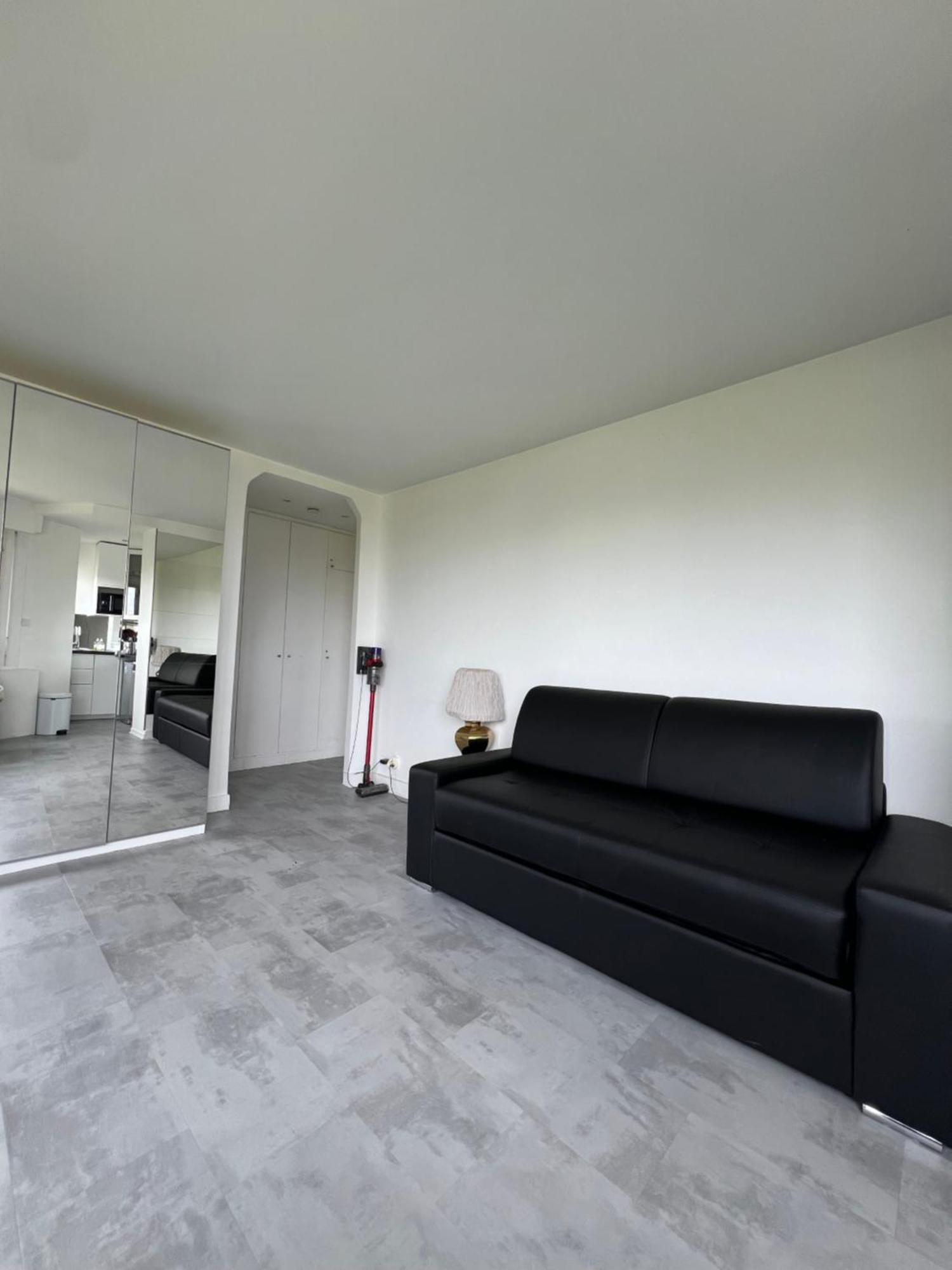 Apartamento In With View, 15min Direct To Center *