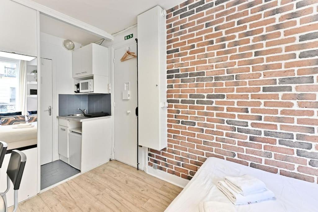 Studio Central #marais #bataclan Apartment