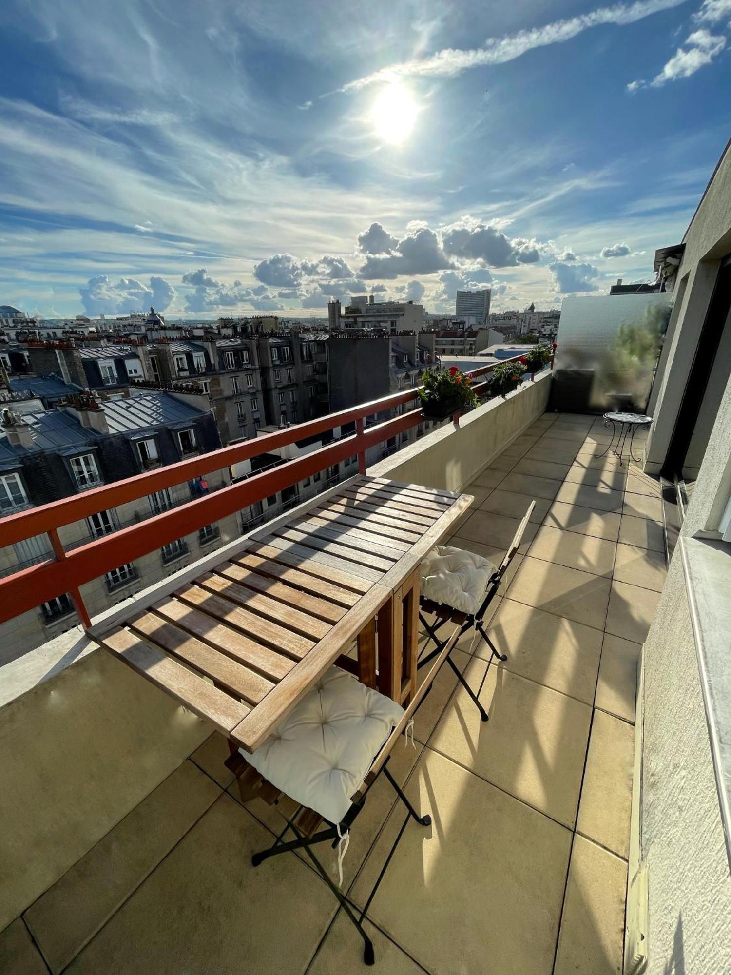 F8 - Terrace Paris's View, Eiffel Tower Area *