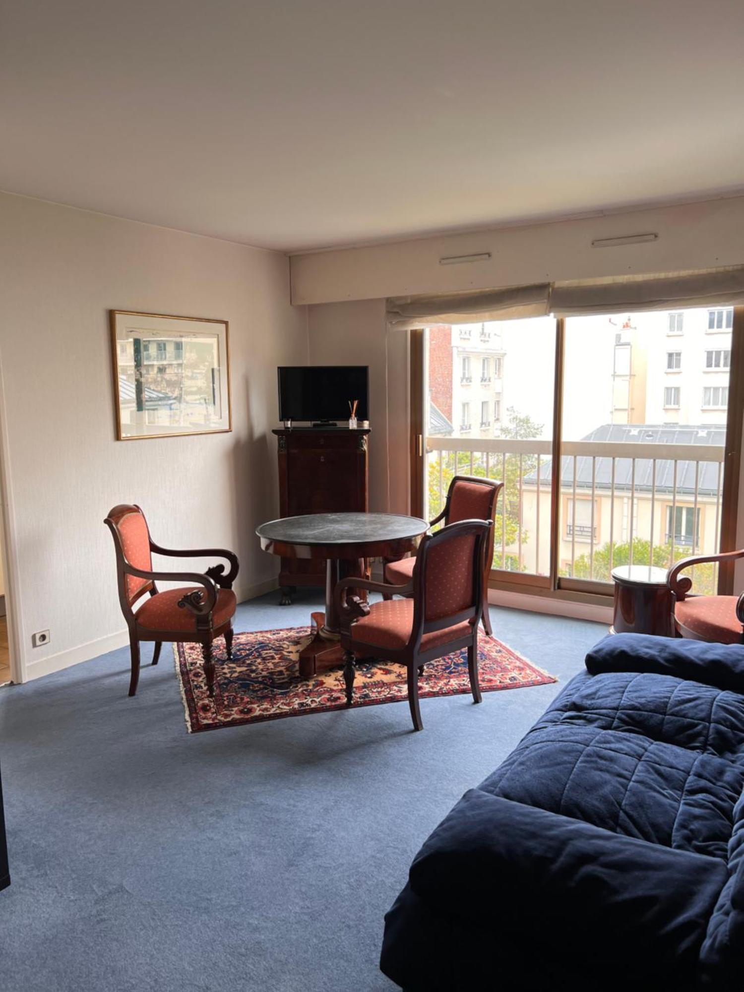 Rue Du Theatre Apartment *