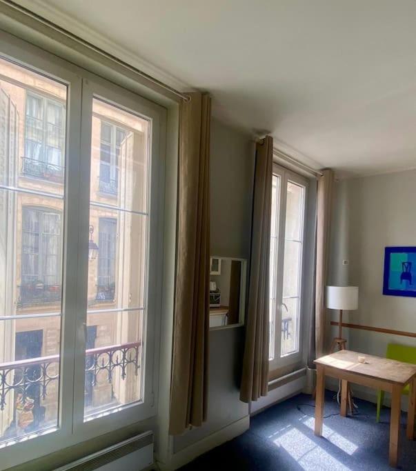 Dans Le Coeur De Apartment Paris