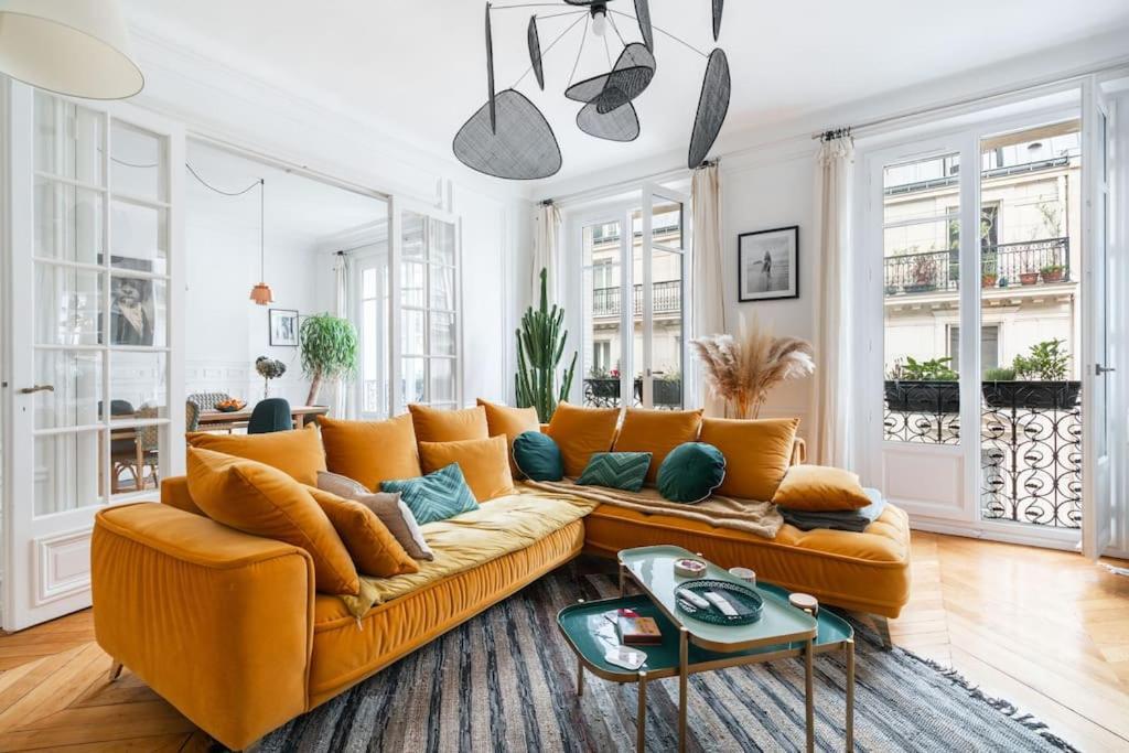 Luxe Ouest Parisien Apartment