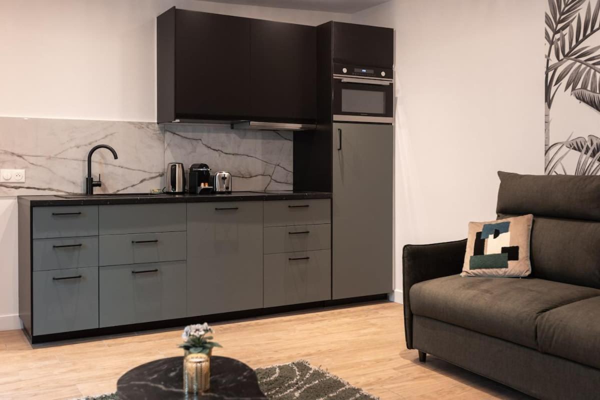 Apartamento Rez De Chausse Dans Rue Pavee 4 Pers Nation *