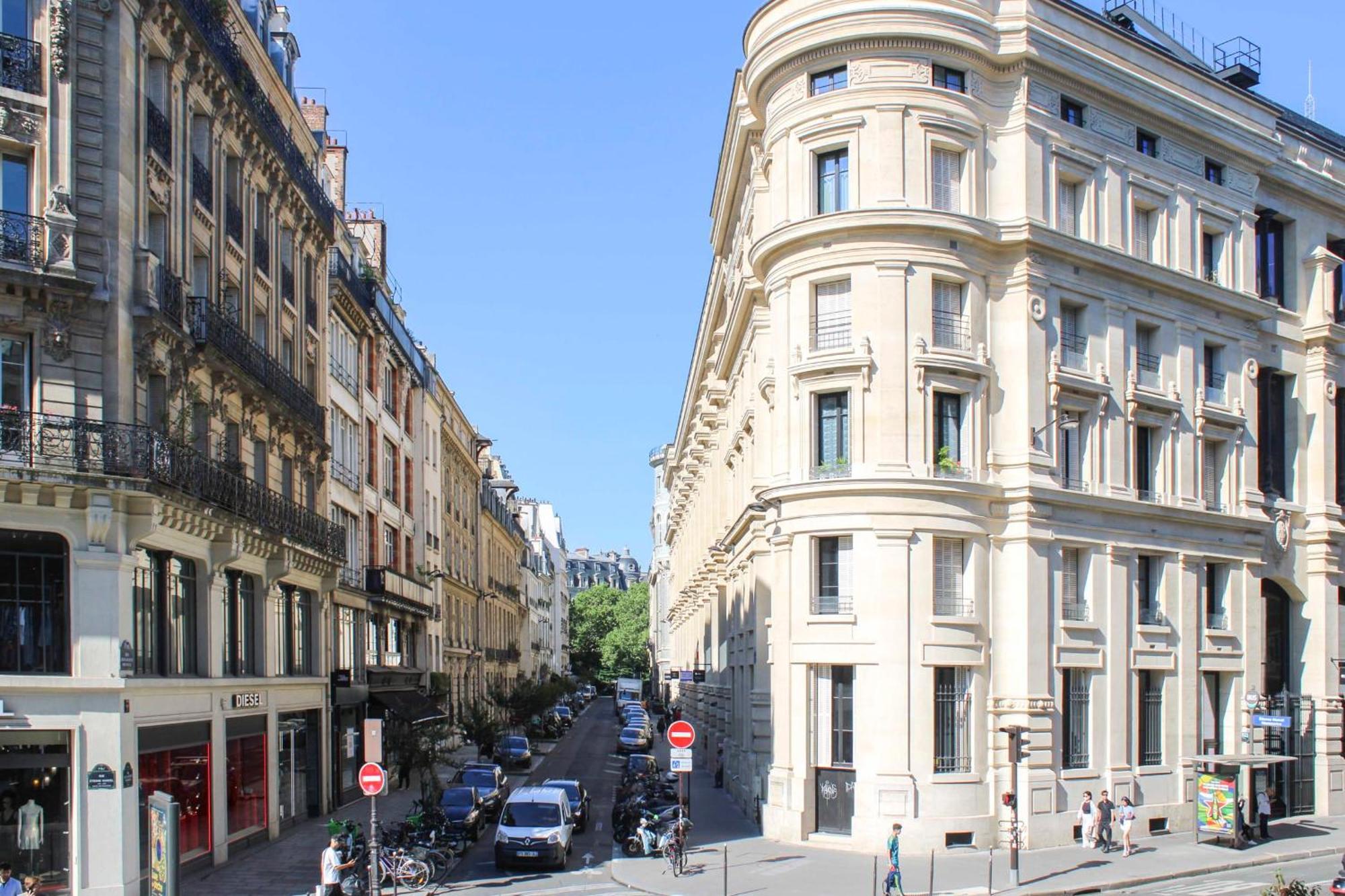 Apartment T2 In The Heart Of Near Louvre Museum *