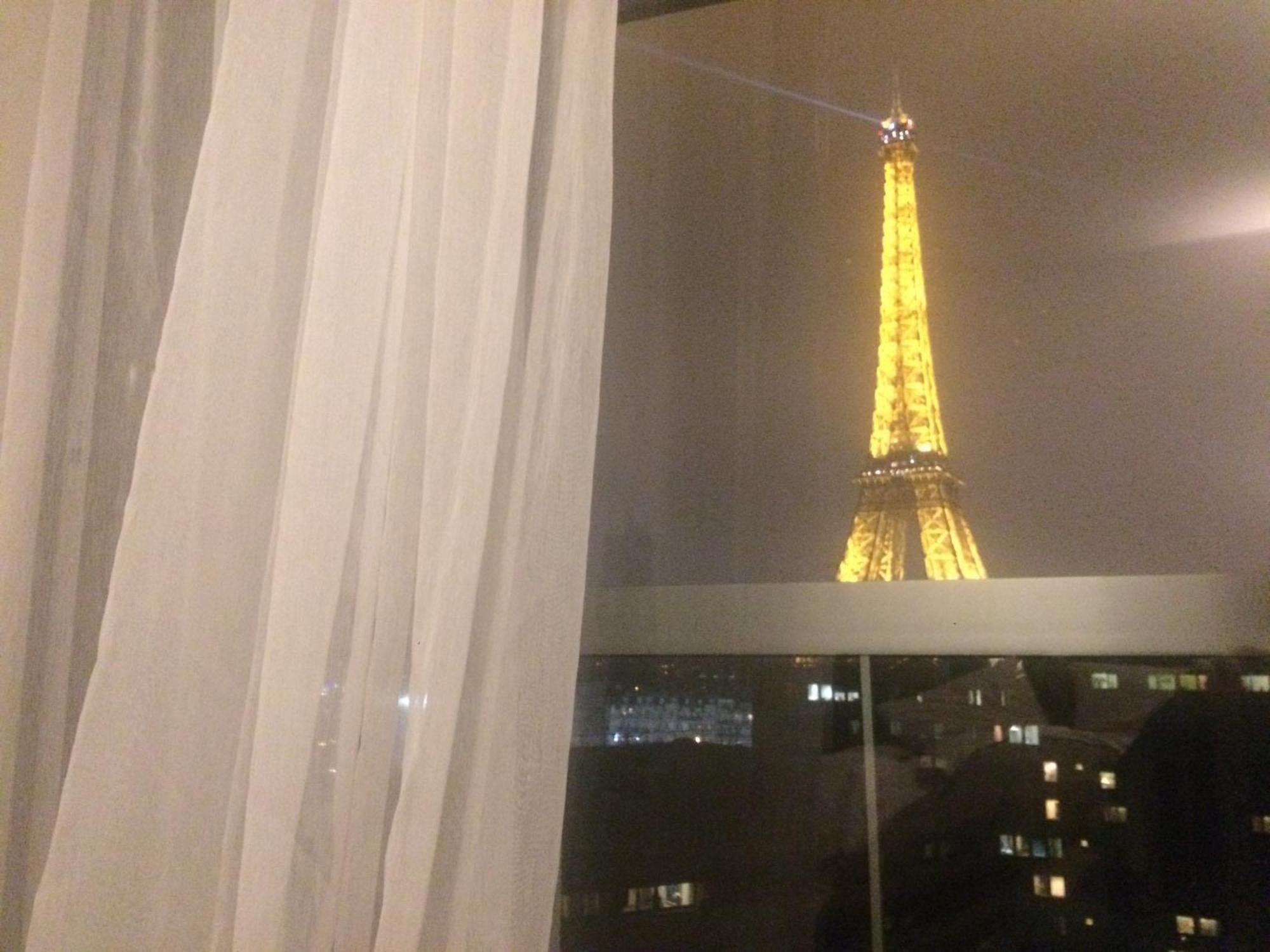 Eiffel Tower Incredible View *