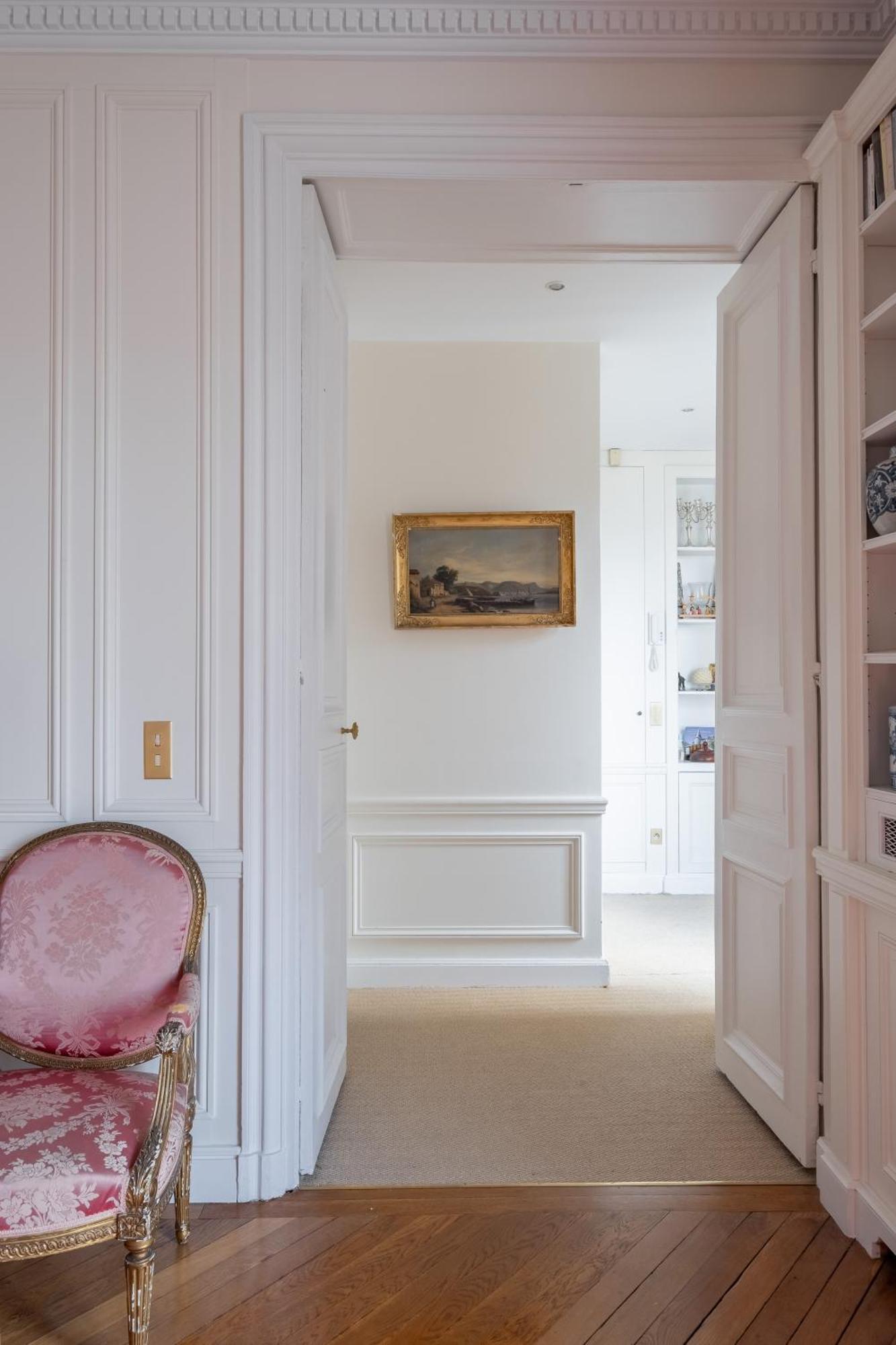 Veeve - Haussmannian Heights Paris