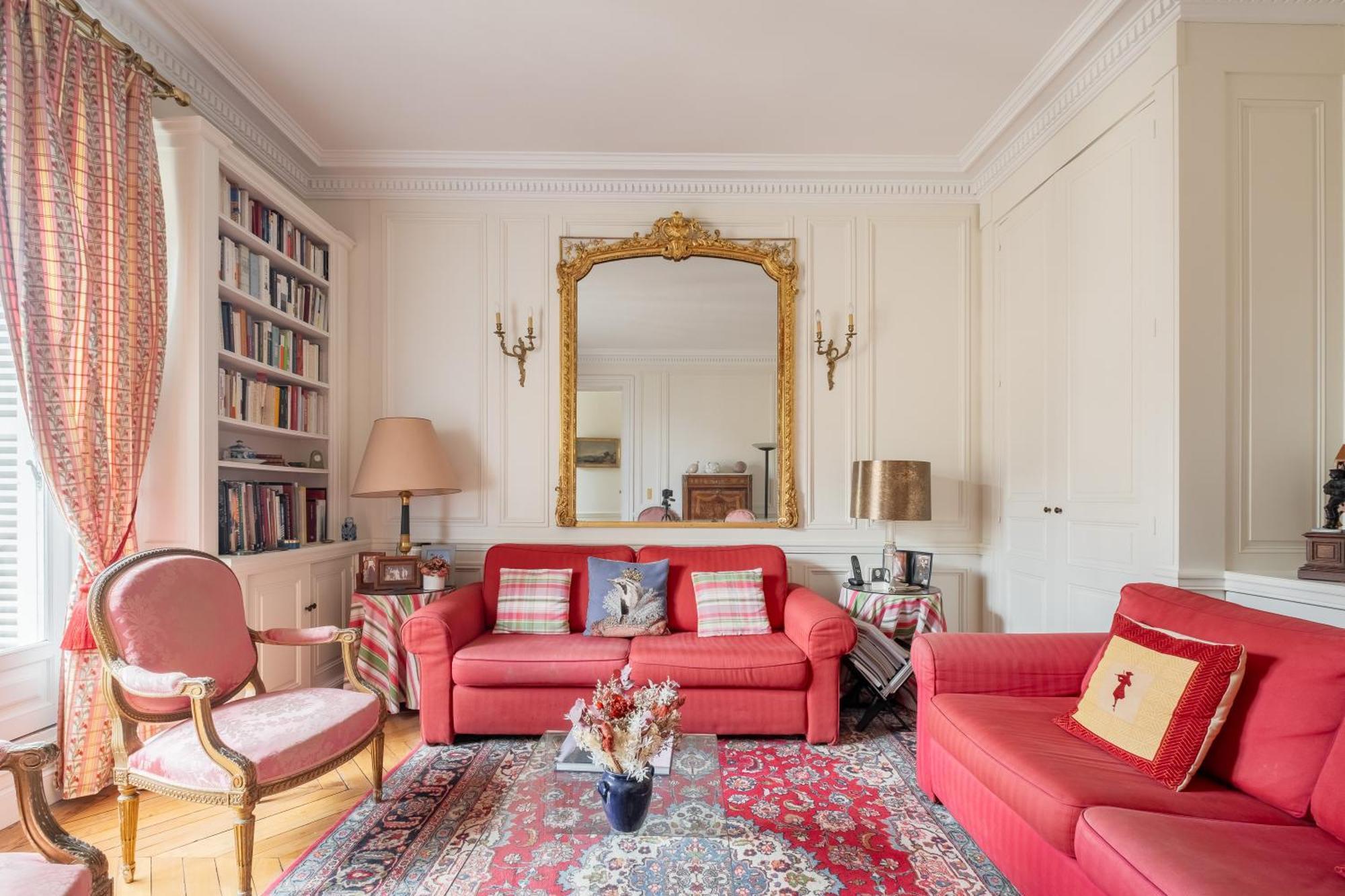 Veeve - Haussmannian Heights Apartment *