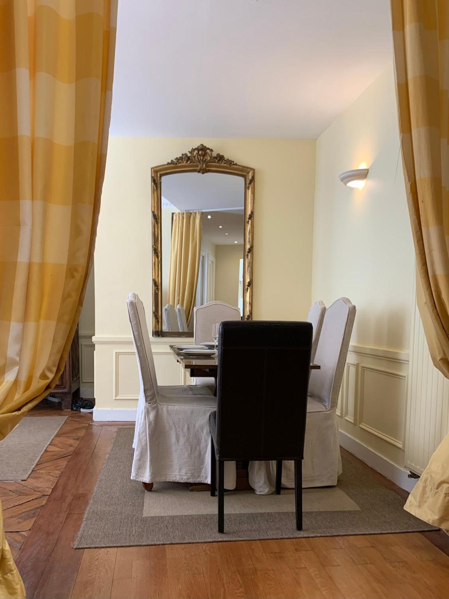 Chaleureux 3 Pieces Haussmanien Au Coeur Du Quartier Latin Apartment Paris