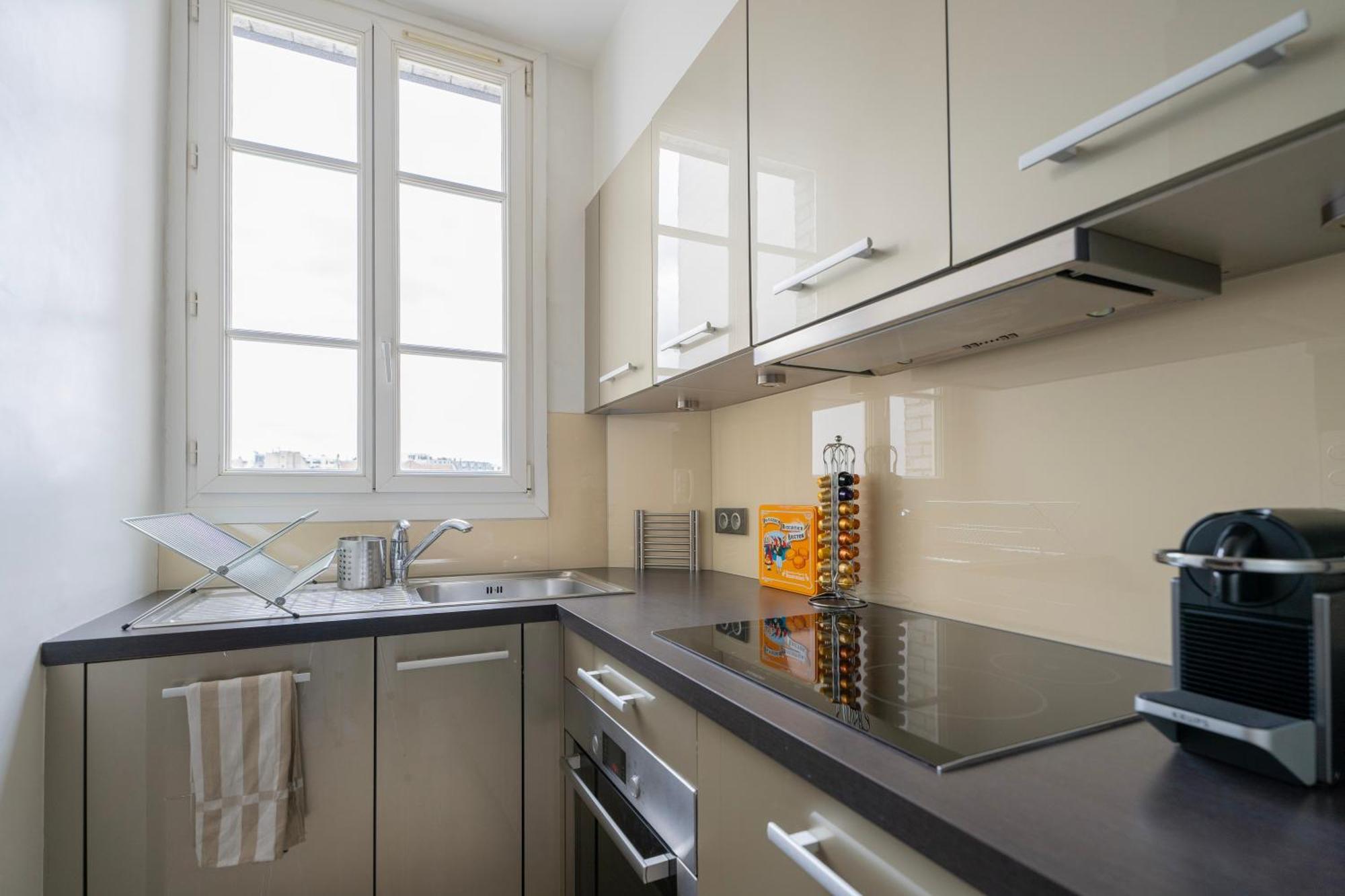 Luxury And Comfort In The Heart Of Apartment Paris