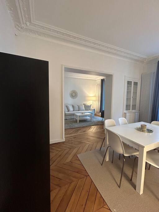 3 Pieces Dans Le Coeur Du 16e Apartment Paris