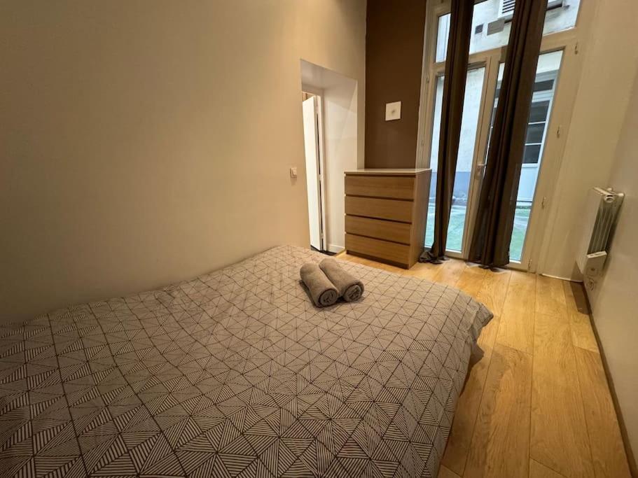 Awesome 2br 5 Min To Arc De Triomphe Apartment