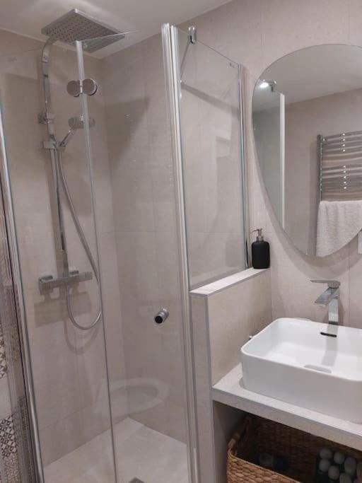 Appartement Sur Les Toits De Paris