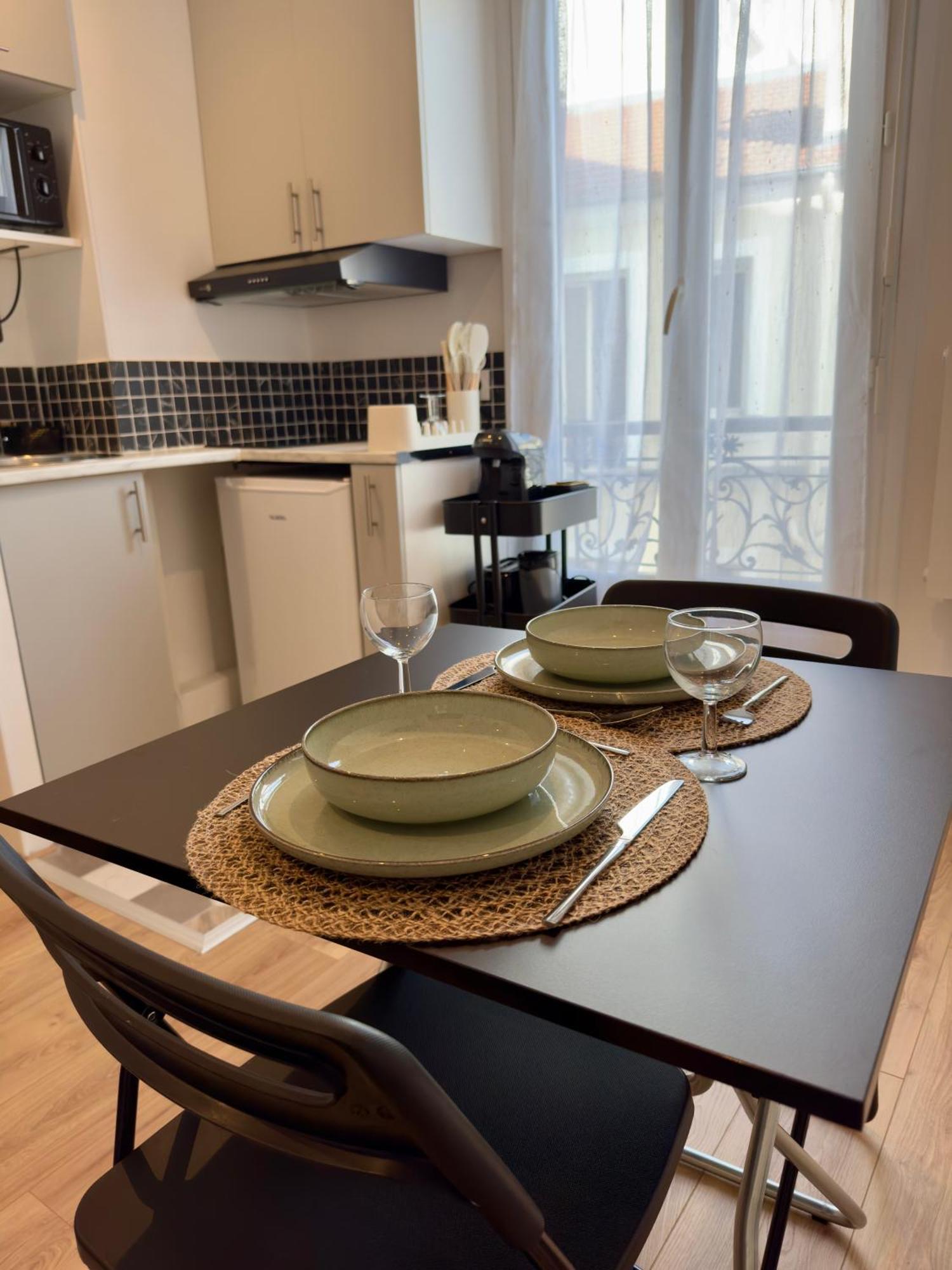 Hospedagem domiciliar Superb And Elegant In Paris' Heart