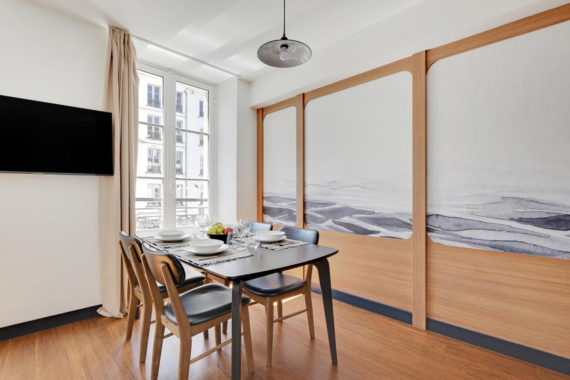 Sereners - Charming Serviced - Bastille Appartement *