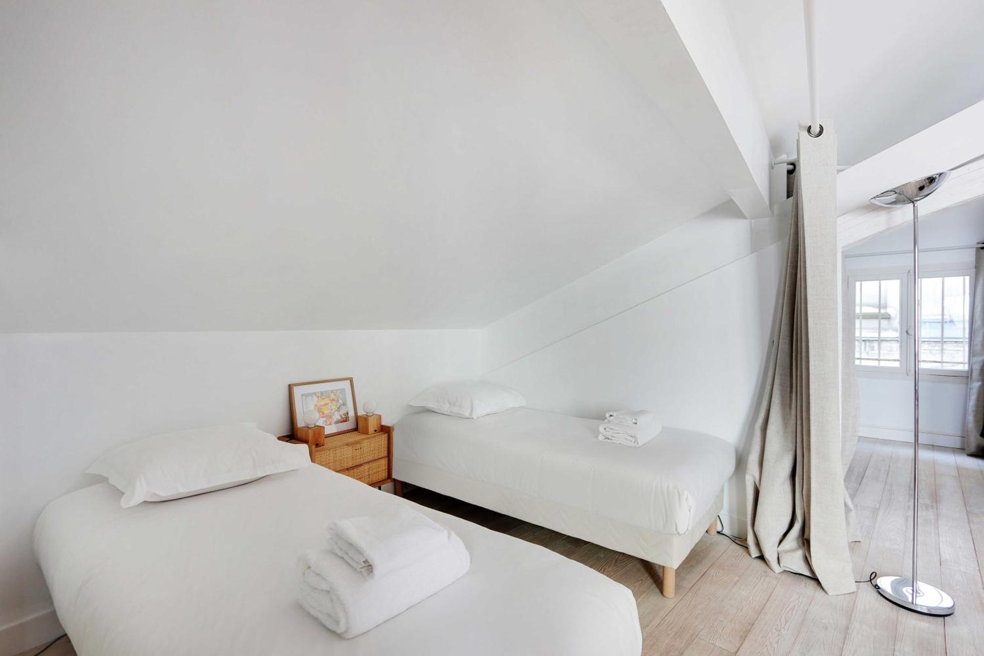 Cozy Avec Terrace - 2br-4p - Centre De *