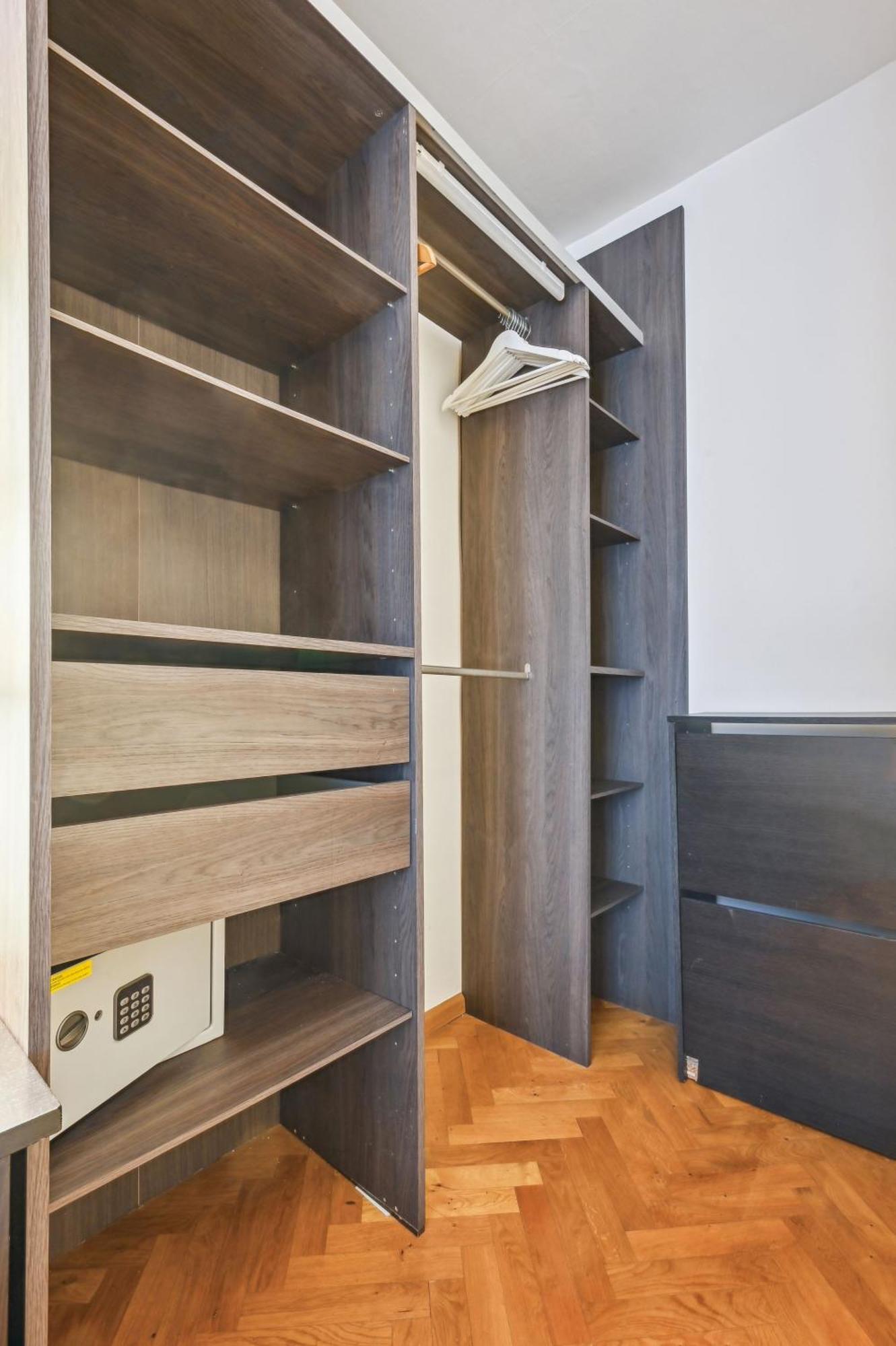 Eiffel Tower & Des Invalides - 1br - Cityapartmentstay *
