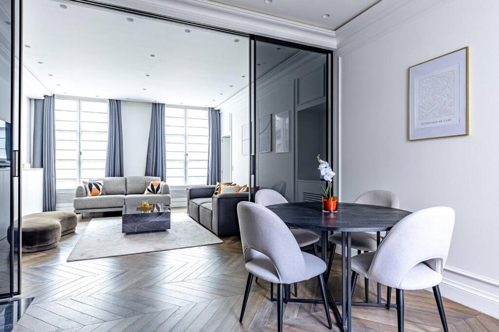 Elysees Gem 2-bedroom * Paris