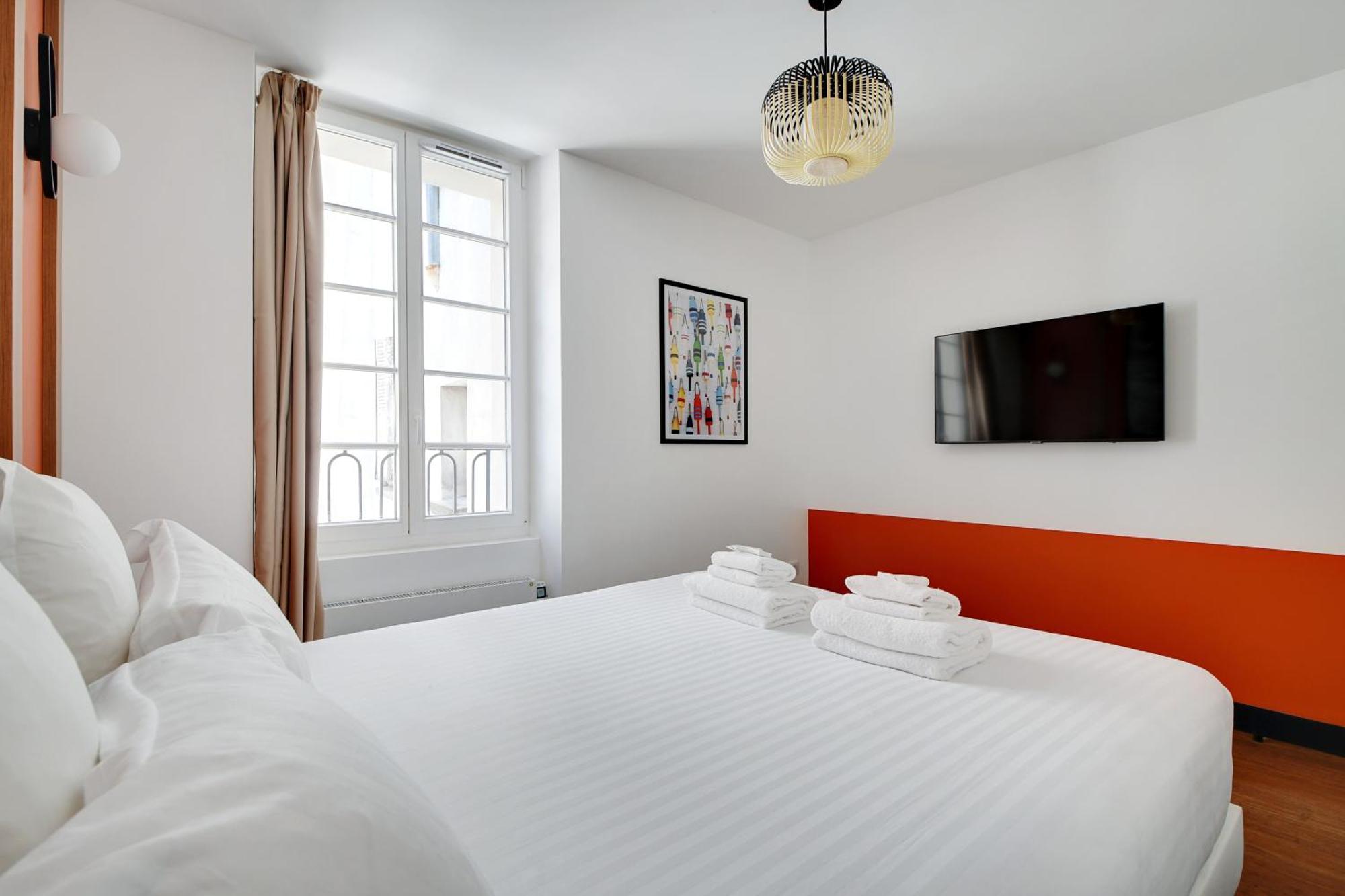 Sereners - Charming Serviced - Bastille Appartement *