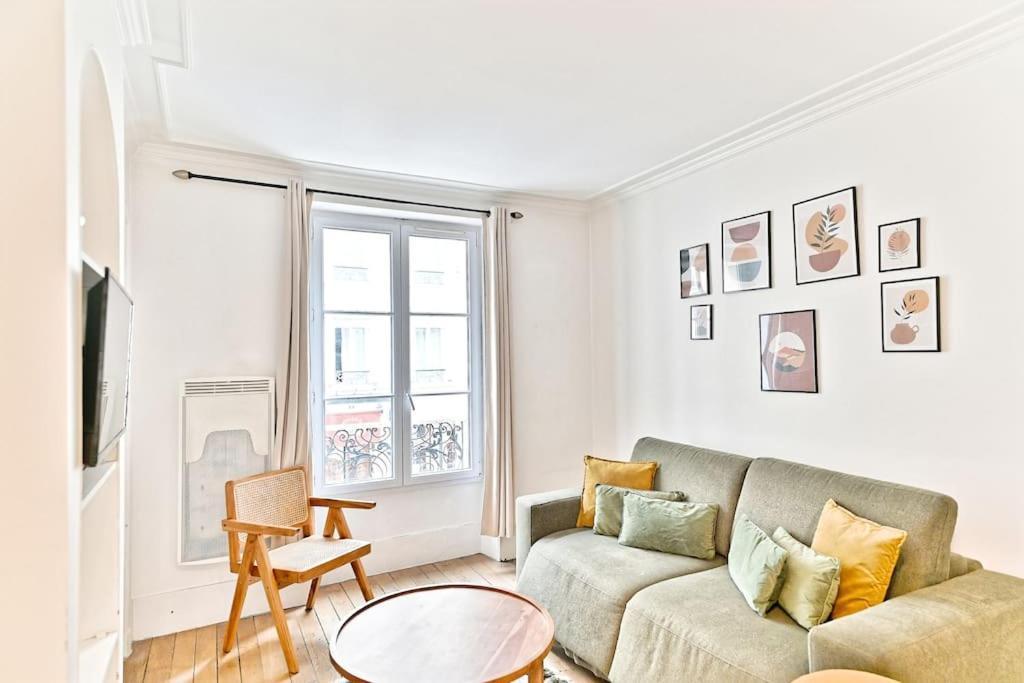 Chic #eiffeltower #champdemars -v Appartement *