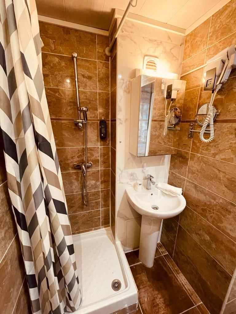 Hotel Hipotel Gambetta Republique 2*