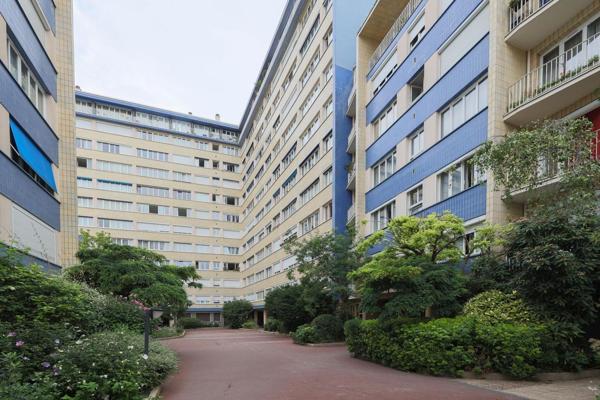 Grenelle - Hala Paris