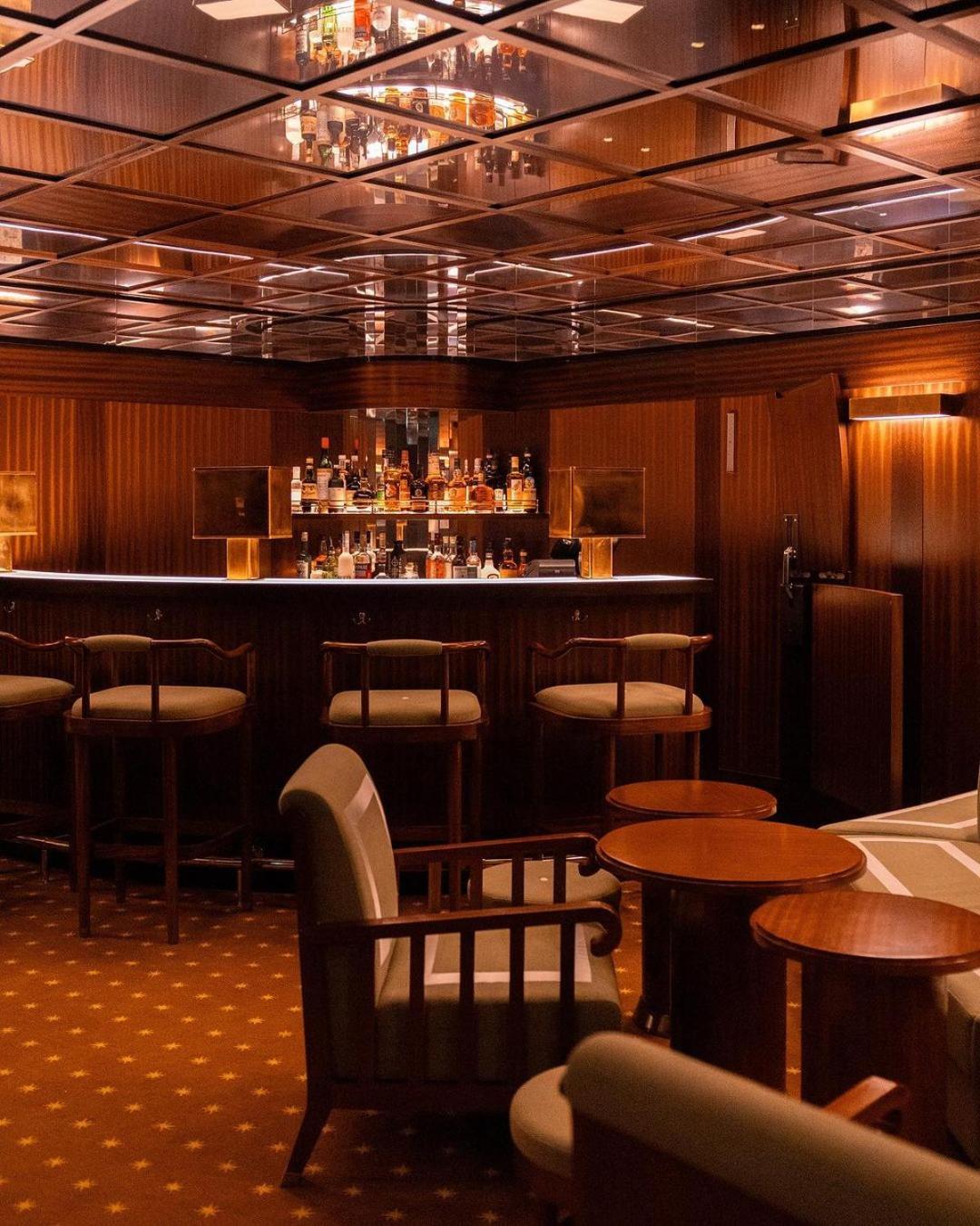 Des Grands Voyageurs 4* Paris