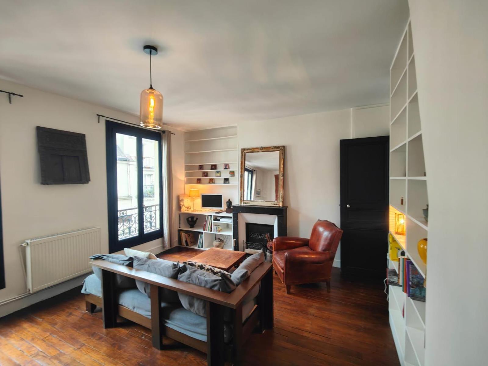 Beau 3 Pieces Au Pied De Montmartre Appartement Paris