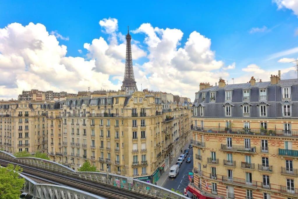 Apartment Superbe T2 Avec Balcon Vue Sur La Tour Eiffel Paris